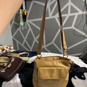 Elegant Tan Shoulder Bag